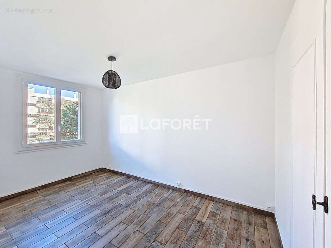 Appartement Caluire Et Cuire 4 pièce(s) 68.60 m2 - photo 8