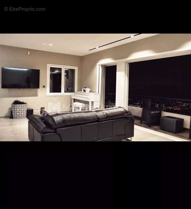 Appartement à ROQUEBRUNE-CAP-MARTIN