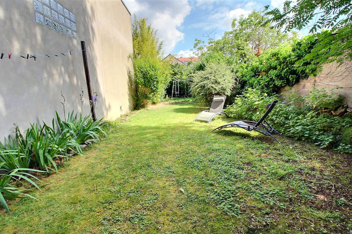 Maison à NANTERRE