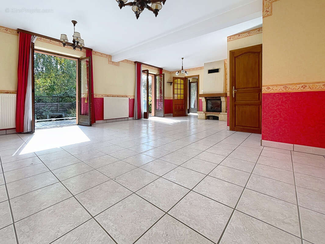 Maison à COURCELLES-LES-MONTBELIARD