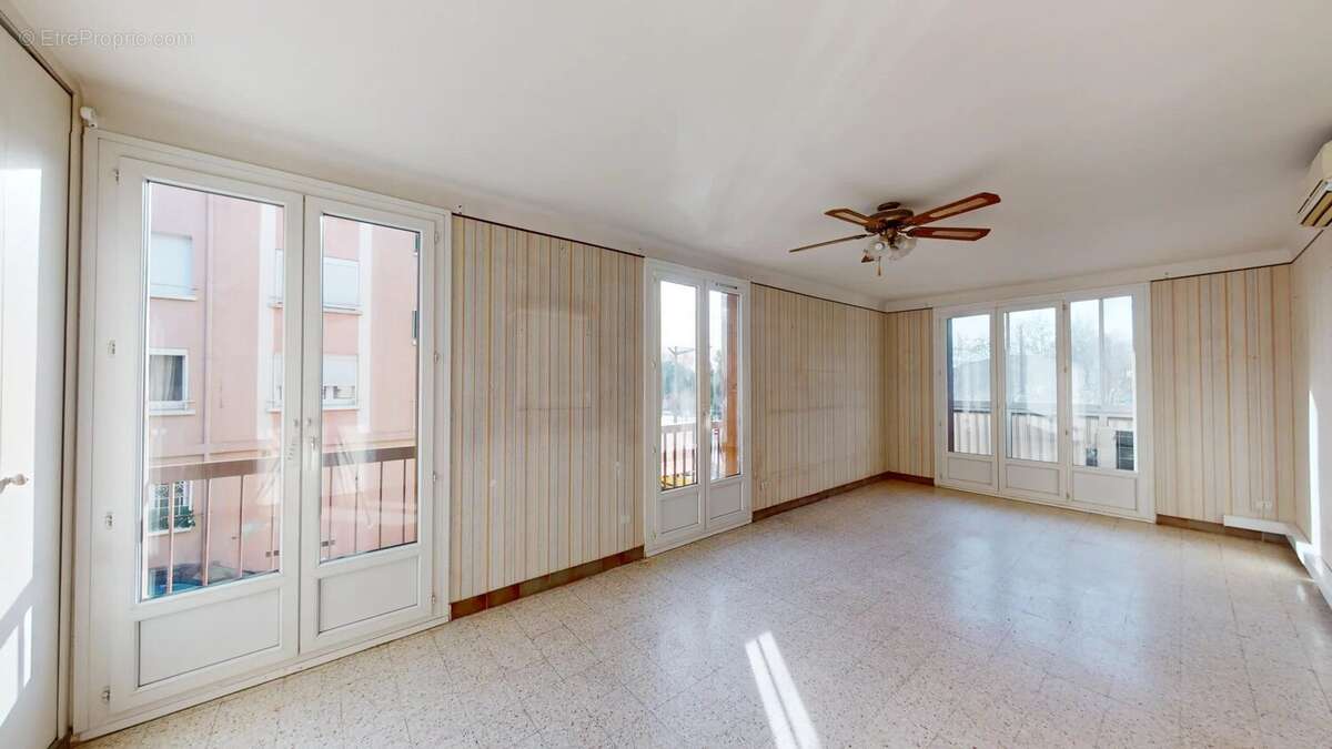 Appartement à PORT-DE-BOUC