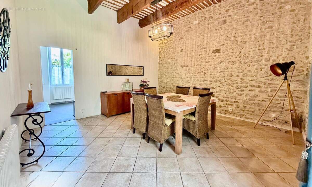 Photo 8 - Maison à L'ISLE-SUR-LA-SORGUE