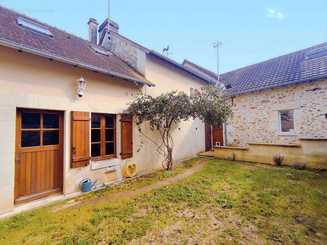 Maison de pays Coussay Les Bois 6 pièces 125 m2 - photo 17