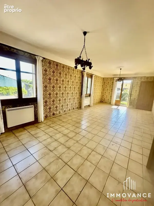 Maison 9 pièces 98 m² à vendre à Beauvoisin (30640) - photo 5