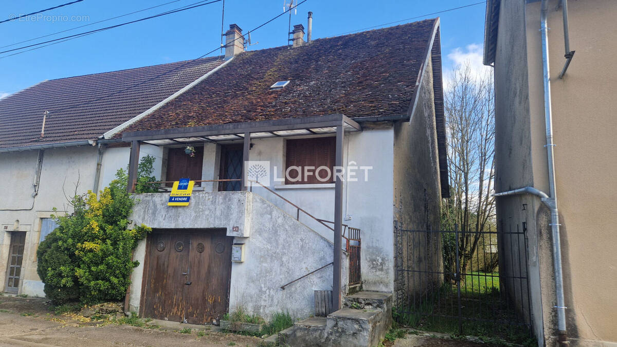 Maison à ARC-ET-SENANS