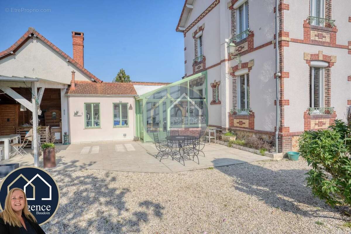 Maison à NOGENT-LE-ROI