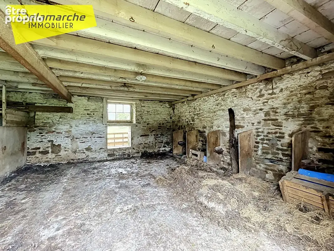 A vendre Maison à rénover d'environ 180m²  - Saint-Sauveur-la-Pommeraye - photo 5