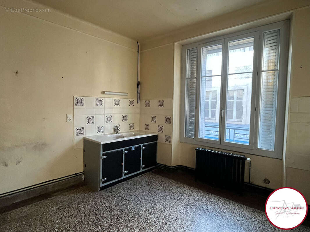 Appartement à SAINT-AMAND-MONTROND