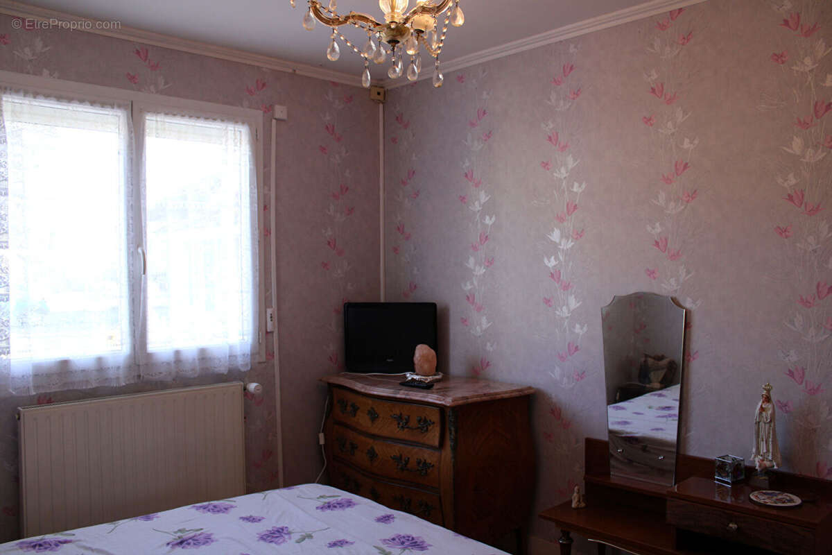 Maison à NOYERS-SUR-CHER