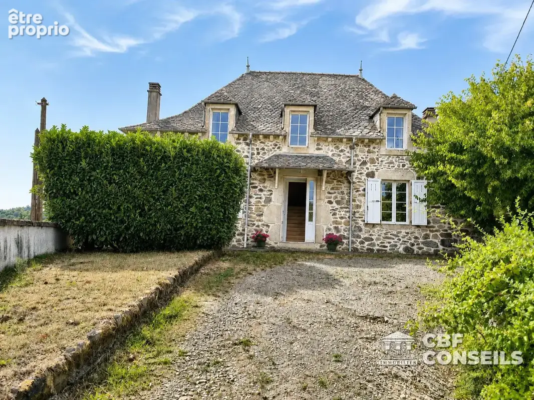 Maison 154 m² à Saignes  - photo 2