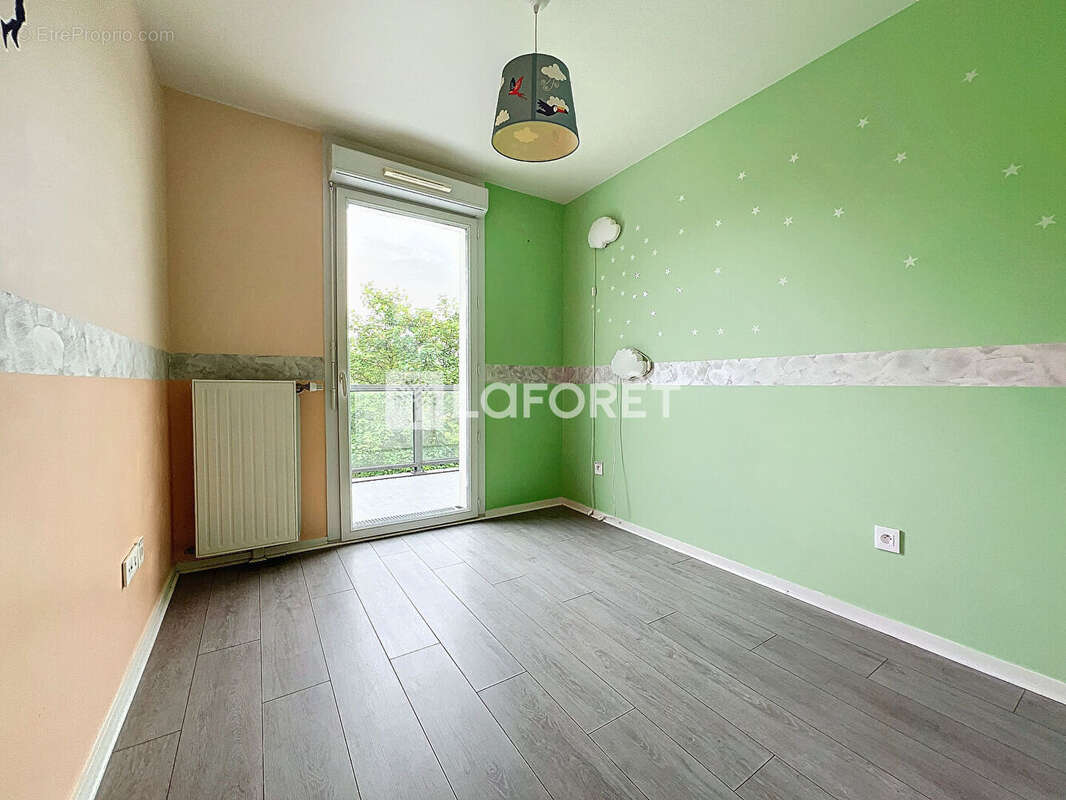 Appartement à MOISSY-CRAMAYEL
