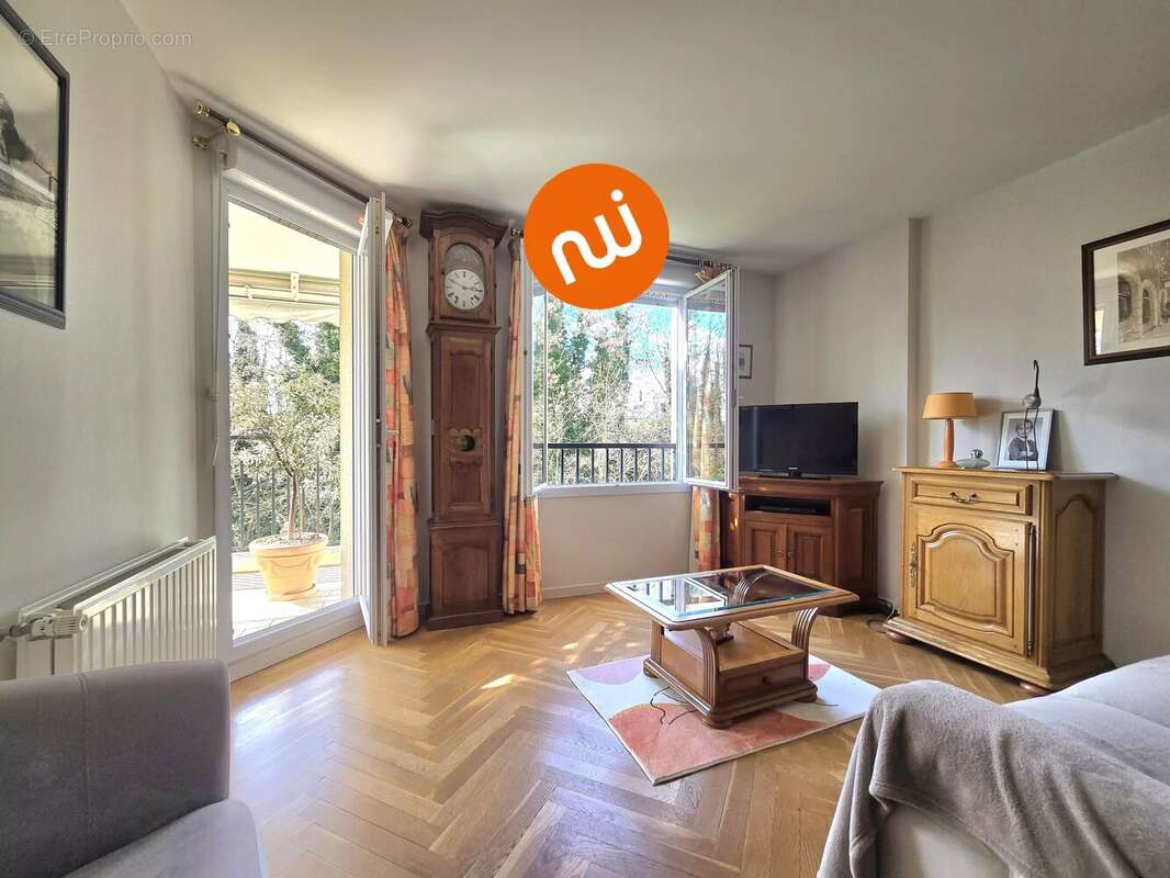 Appartement à TASSIN-LA-DEMI-LUNE