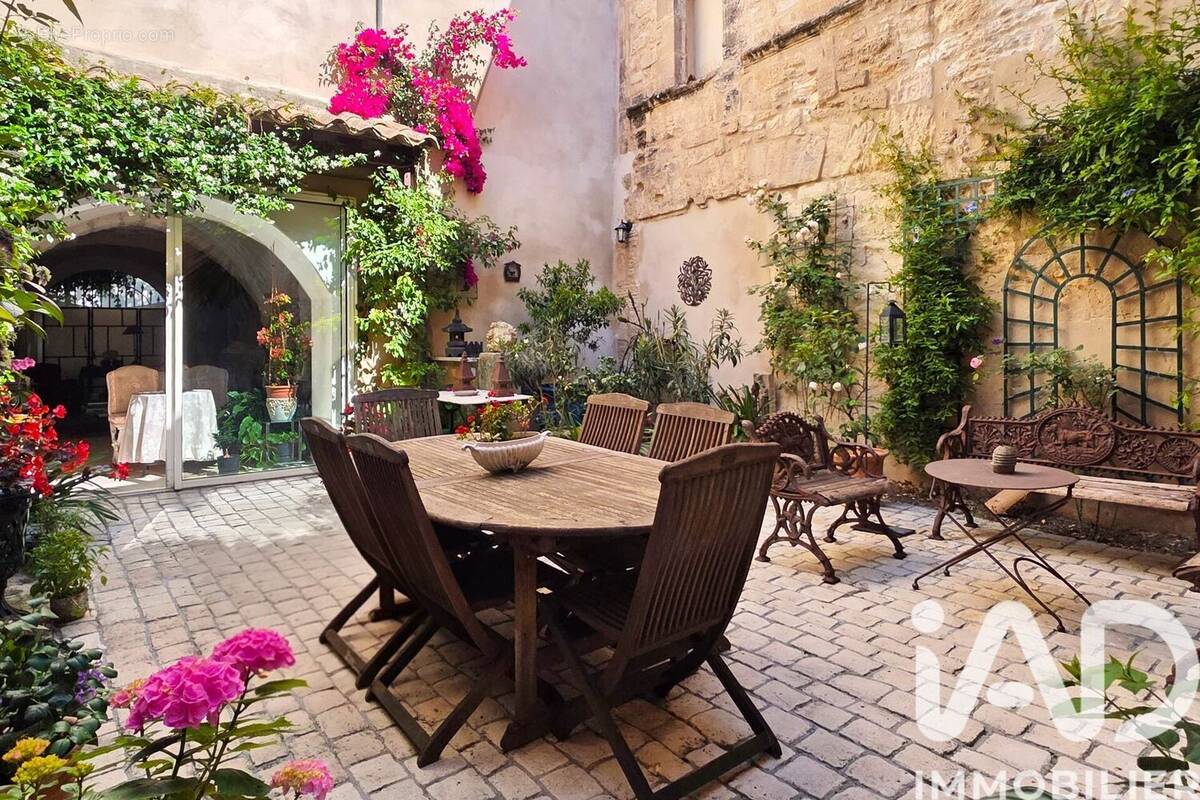 Photo 1 - Maison à TARASCON