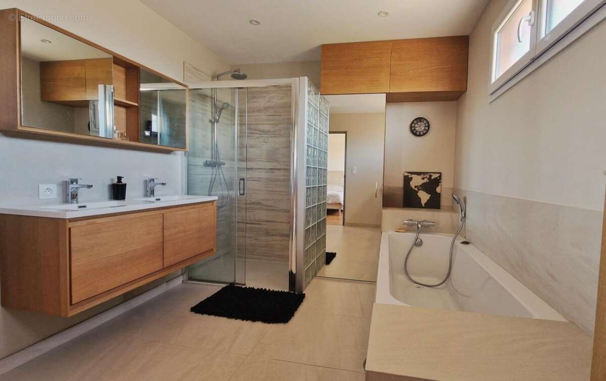 Maison 120 m² à Nimes  - photo 9