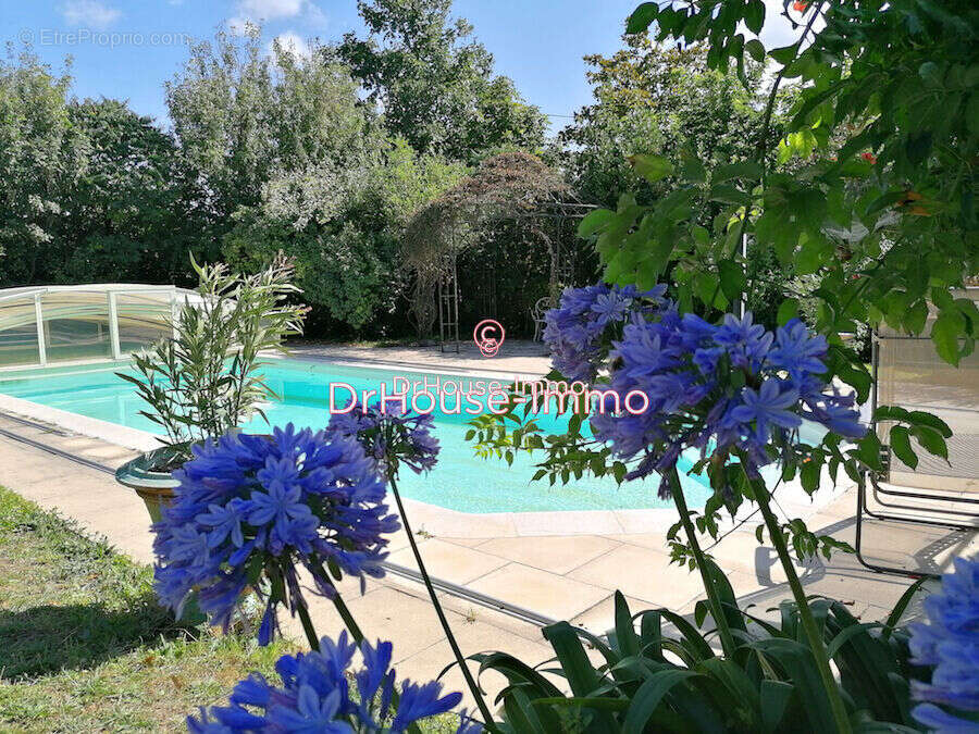 Maison à CHAILLE-LES-MARAIS