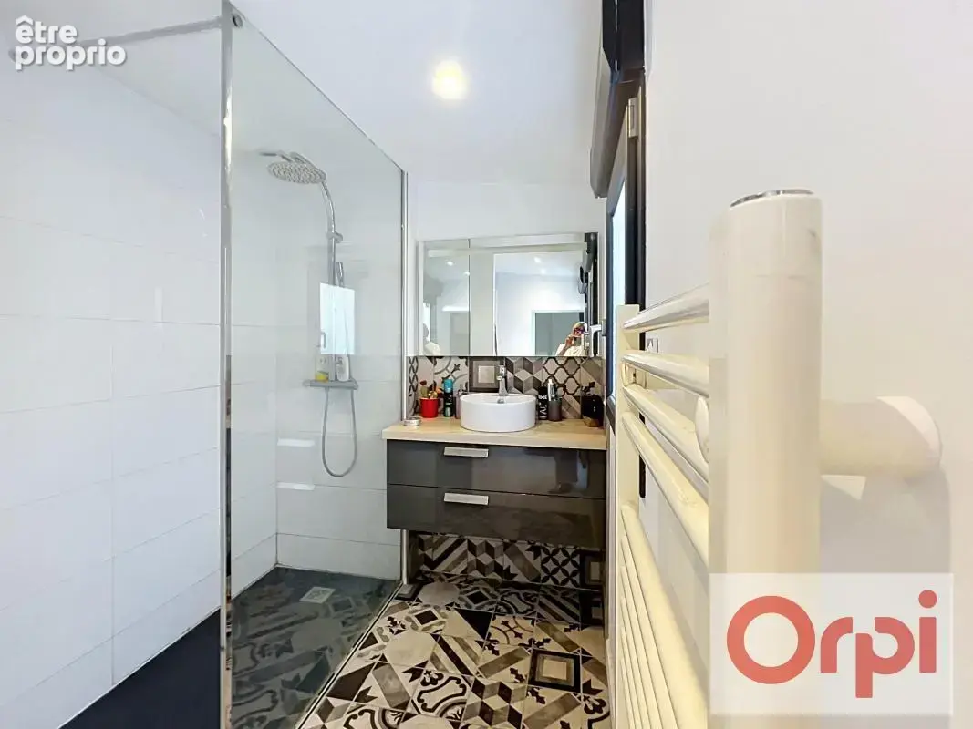 Appartement À Vendre - photo 5