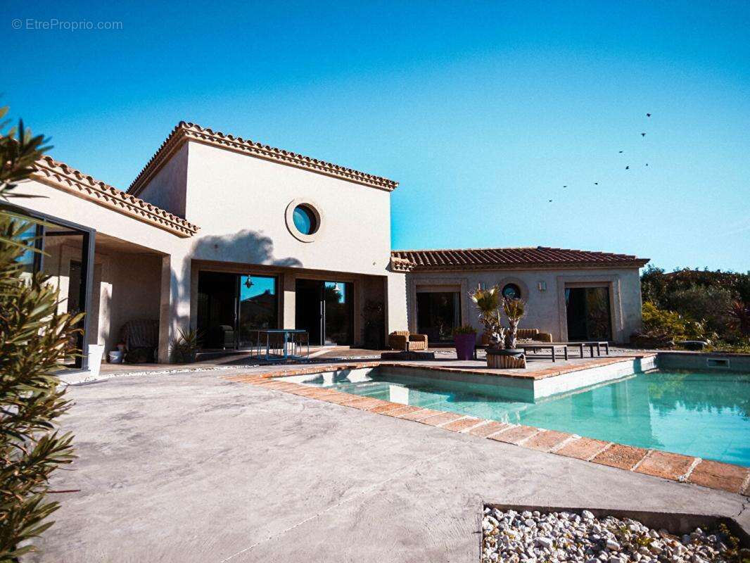 Maison à SAINT-FELIU-D'AVALL