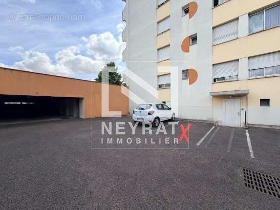 Parking à FONTAINE-LES-DIJON
