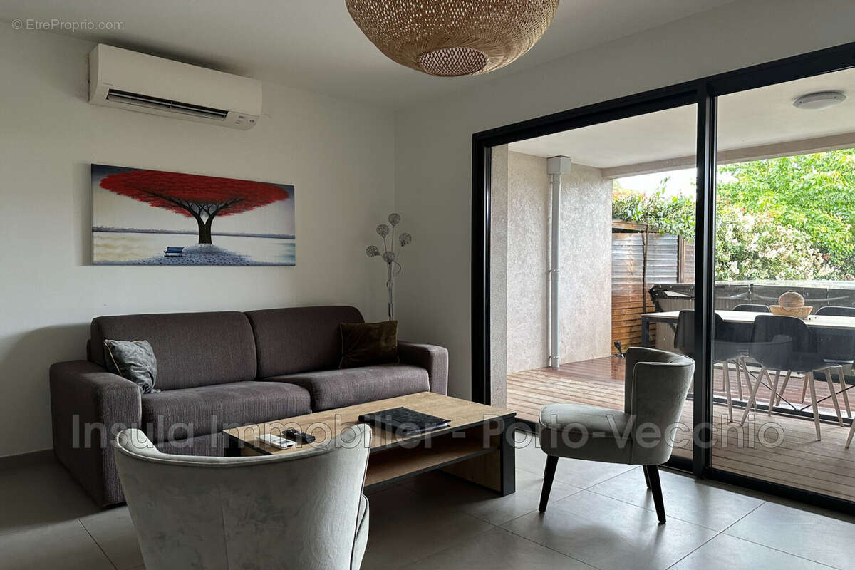 Appartement à LECCI