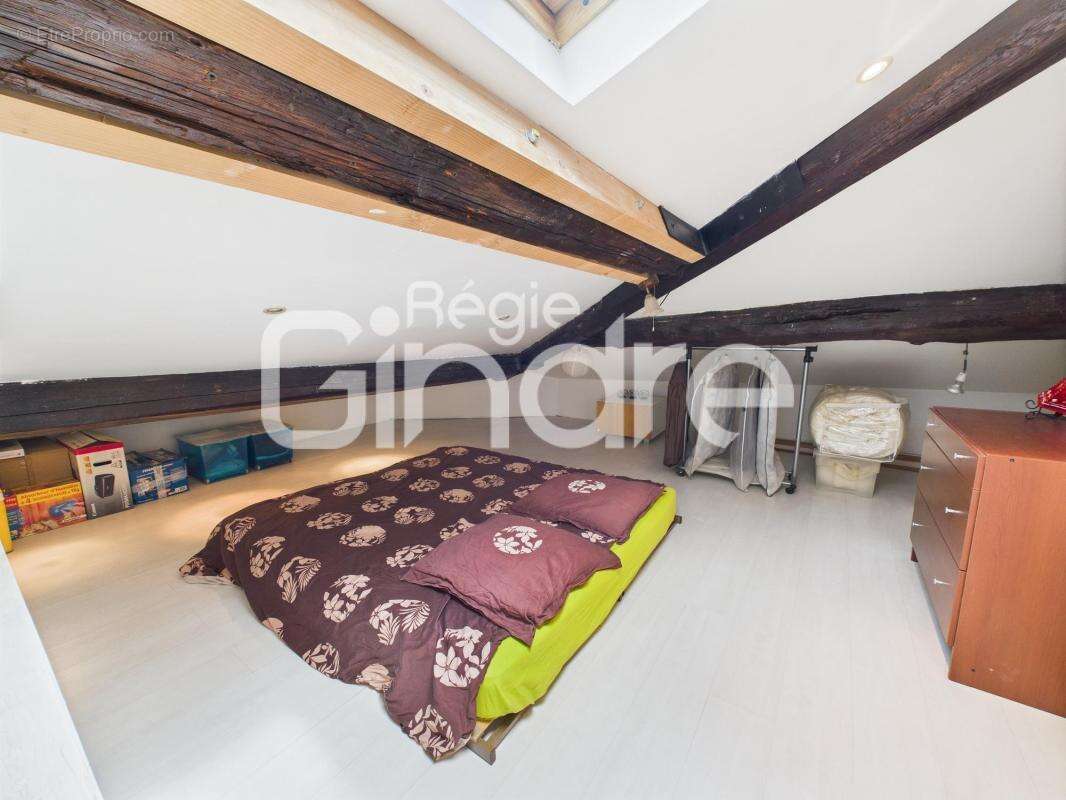 Appartement à LYON-9E