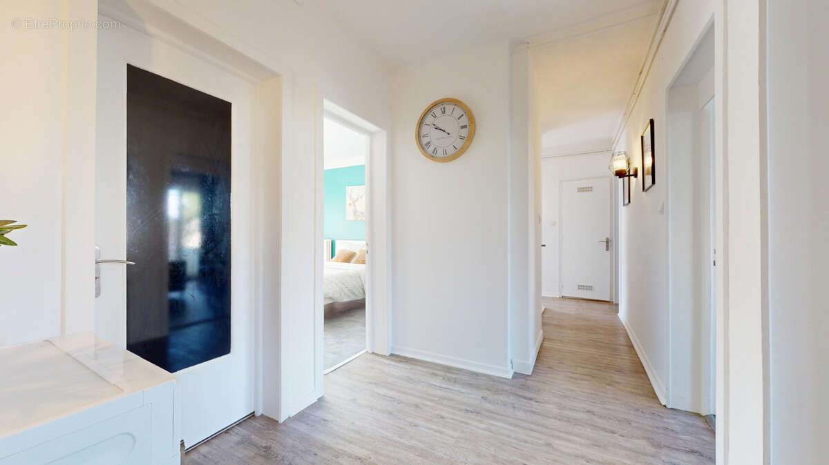 Appartement 84 m² à Metz  - photo 9