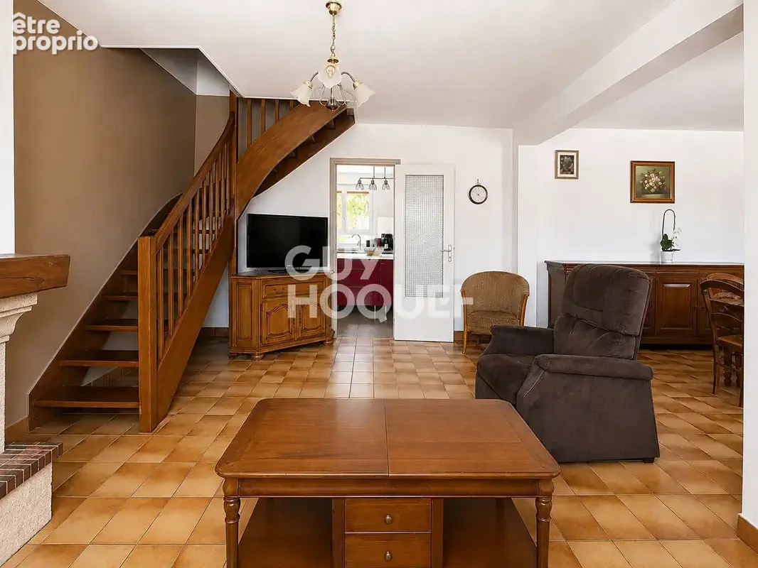 Maison familiale de 7 pièces et 154,84 m² - Aix-les-Bains - Terrain de 1 689 m² - photo 9