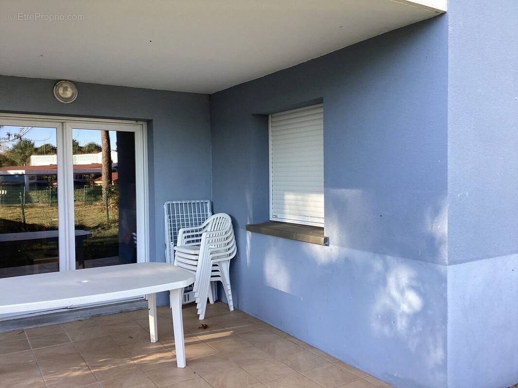 EXTERIEUR COTE TERRASSE - Appartement à LE VERDON-SUR-MER