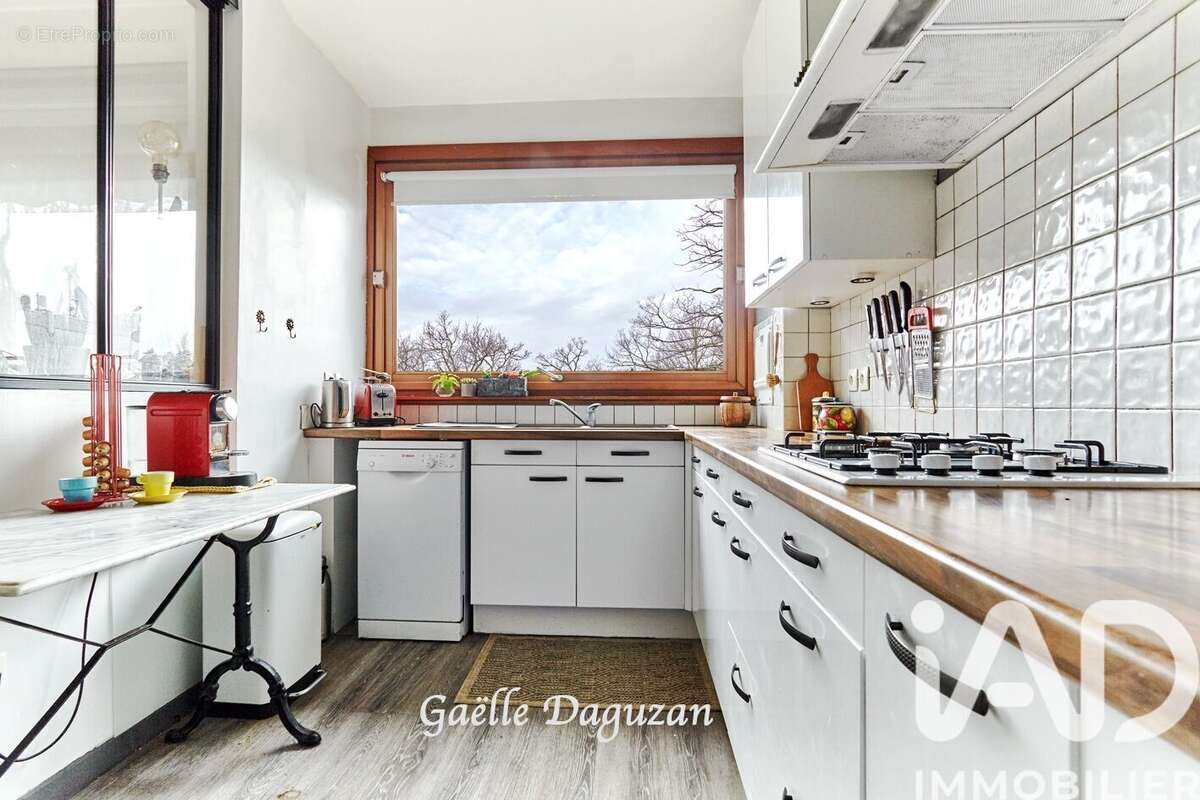 Photo 5 - Appartement à LA CELLE-SAINT-CLOUD