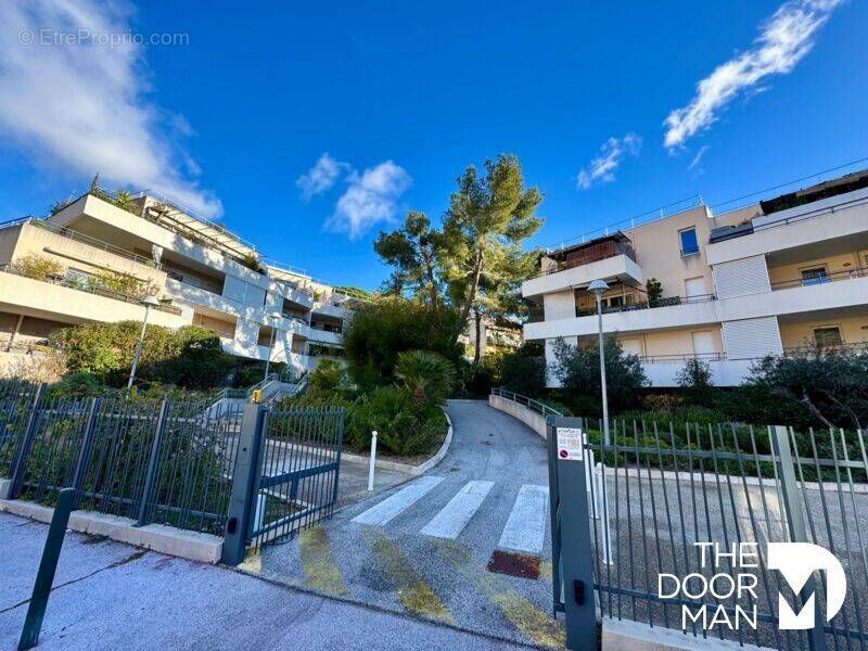 Appartement à HYERES