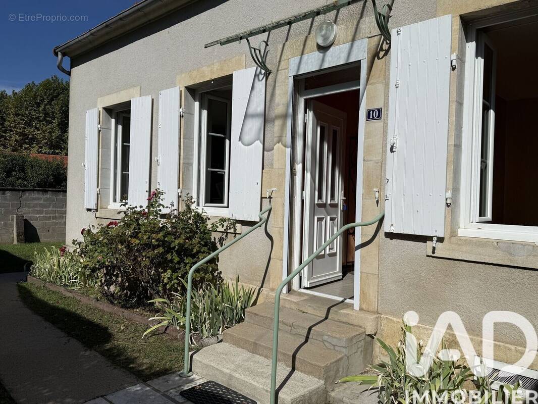 Photo 1 - Maison à SAINT-AMAND-MONTROND