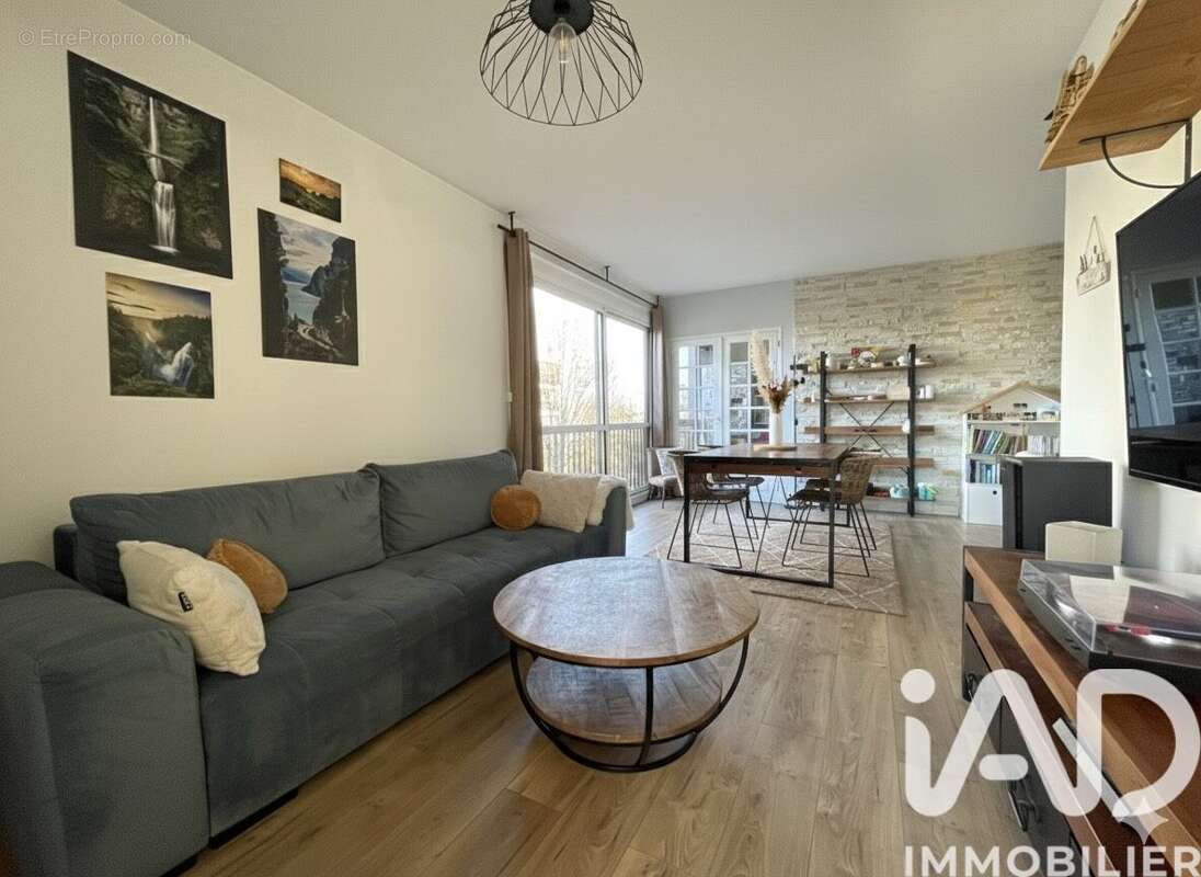 Photo 2 - Appartement à FONTENAY-LE-FLEURY