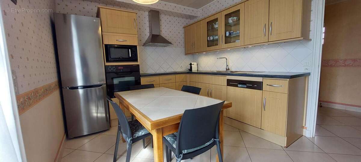 Maison à CHAMPAGNE-AU-MONT-D'OR