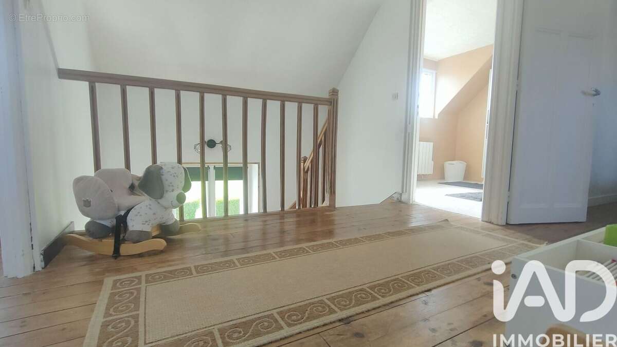 Maison 108 m² à Folligny  - photo 9