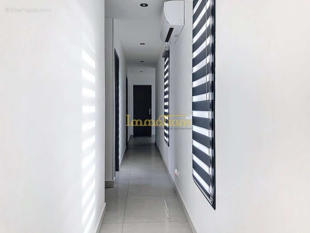 Maison à SAINT-LATTIER