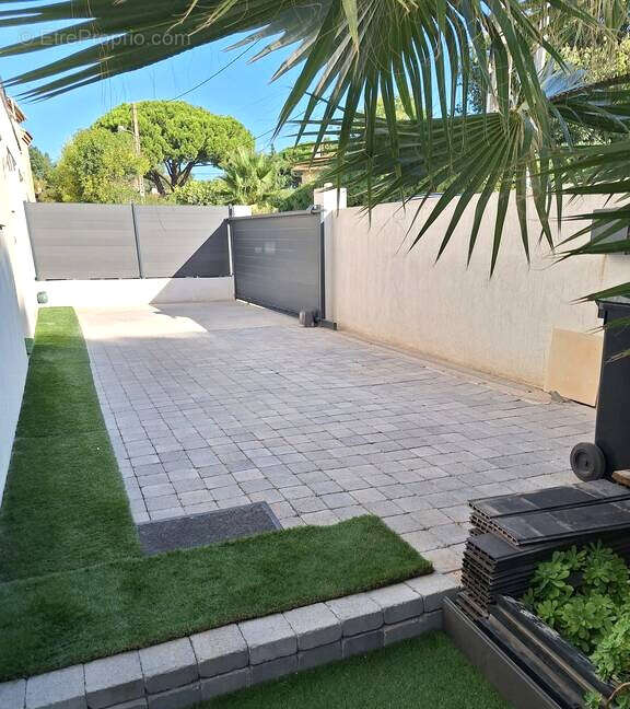 Appartement à FREJUS