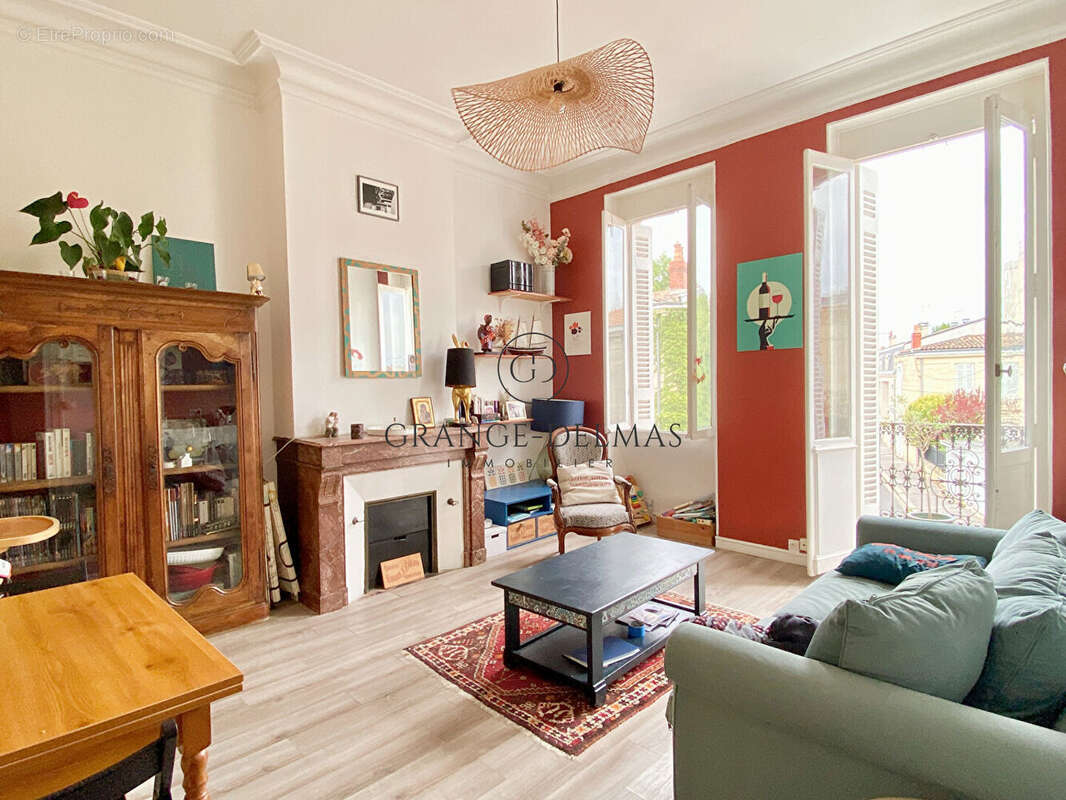 Appartement à BORDEAUX