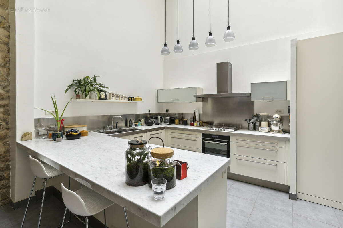 Appartement à PARIS-3E
