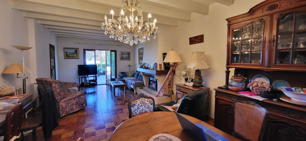 Maison à CUXAC-CABARDES