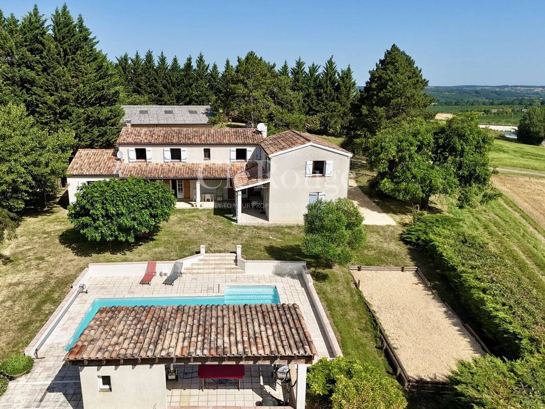 Maison à TOMBEBOEUF