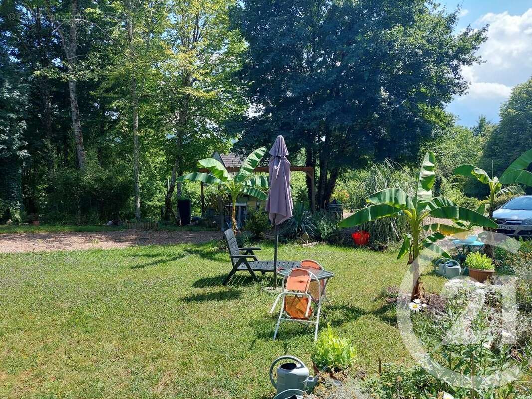 Maison à POUQUES-LORMES