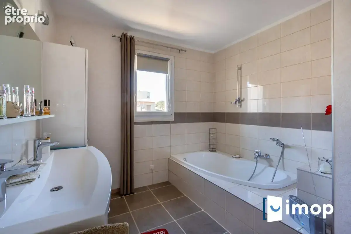 Maison d’architecte rénovée de 190 m² à 5 minutes à pied des plages - photo 8