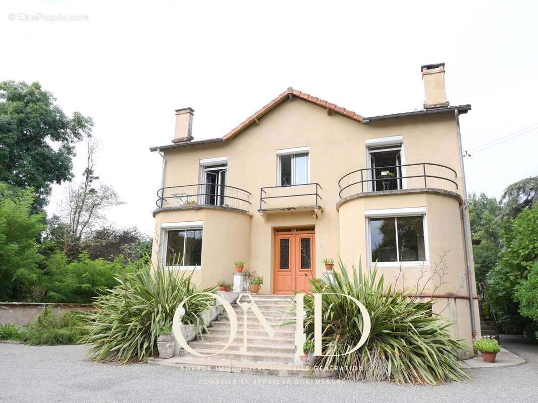 Maison à MONTESQUIEU-VOLVESTRE