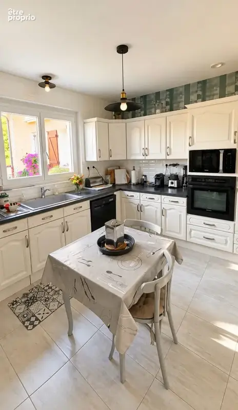 Maison de caractere - 218 m2 - Garnat sur Engièvre - photo 6