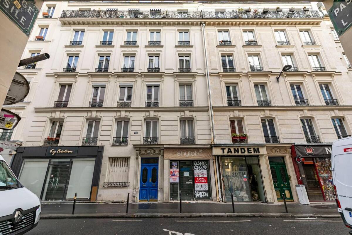 Photo 1 - Appartement à PARIS-11E