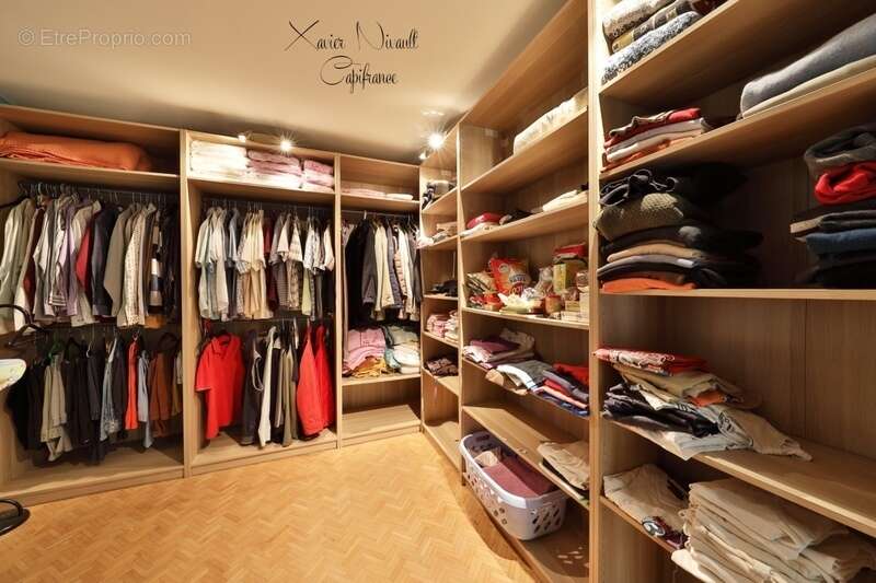 Maison à PONT-DE-VAUX