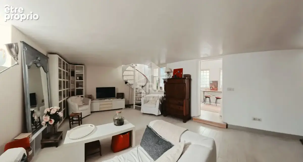 Maison  5 pièces - Proche des berges du Canal de Saint-Denis - photo 5