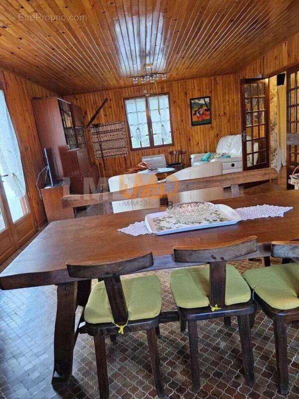 Maison à SAINT-MARTIN-DE-VALAMAS