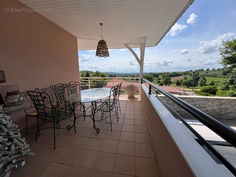 Maison à CHAUFFAILLES