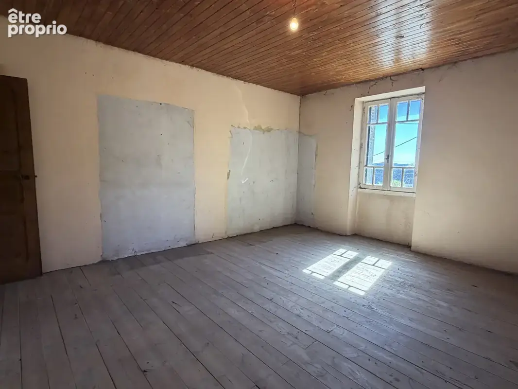 EXCLUSIVITE 144 : GR 65, Ancienne maison d'habitation à rénover sur l 'Aubrac. - photo 24