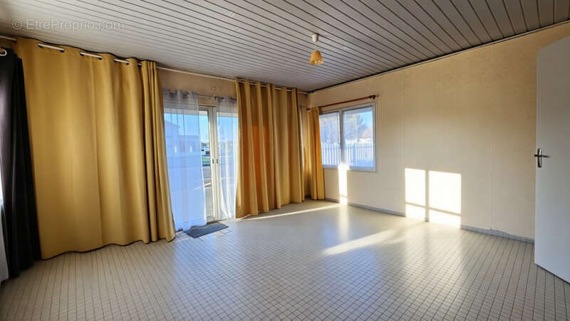 Maison à CHATEAU-LA-VALLIERE